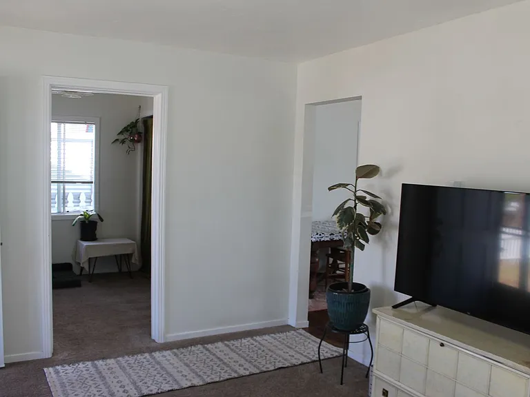 960 Balboa St — Photo 3