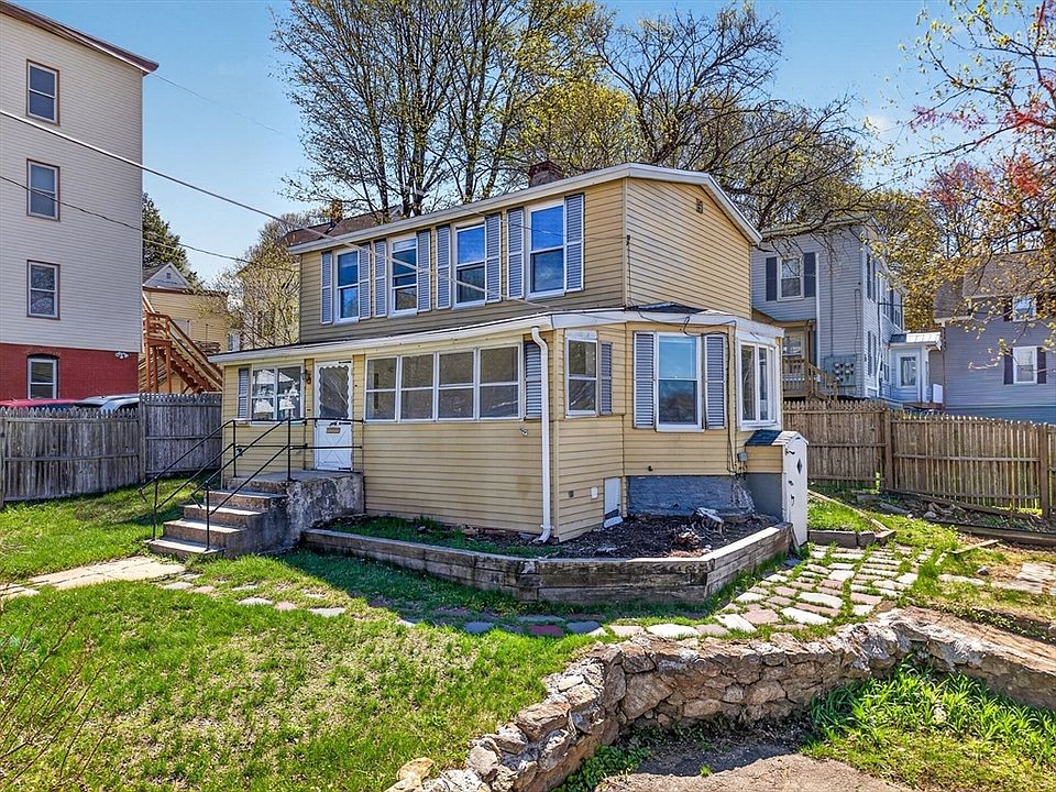 1st image of 40 Moran St