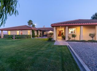 40 Vineyard Ct, Hollister, CA 95023