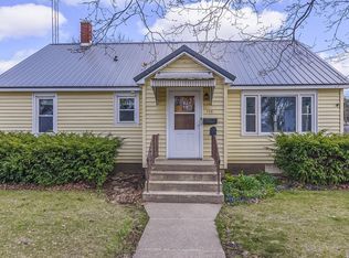 706 E 5th Ave, Brodhead, WI 53520