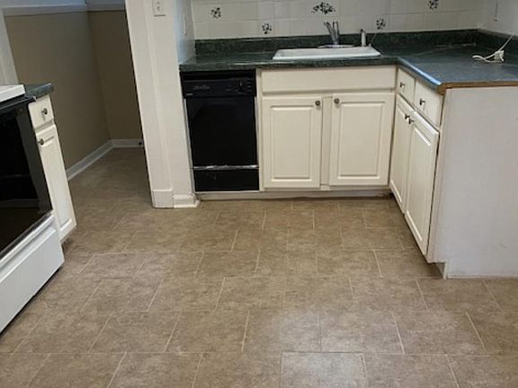 3rd image of 2041 Belote Pl