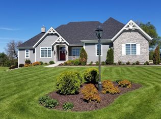 N62W27165 Meghan Ct, Sussex, WI 53089