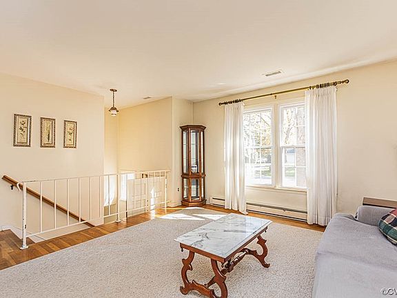 3rd image of 10259 Finlandia Ln