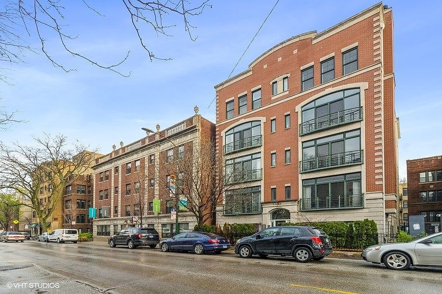 1st image of 727 W Belmont Ave
