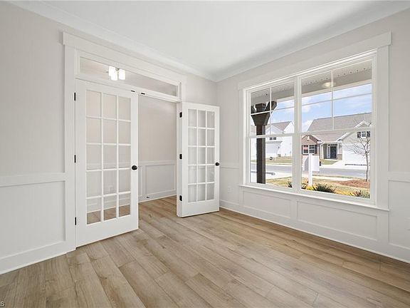 4th image of 1228 Cricket St