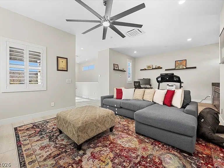 4262 Swift St — Photo 29