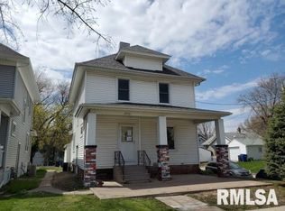 2701 16th St, Moline, IL 61265