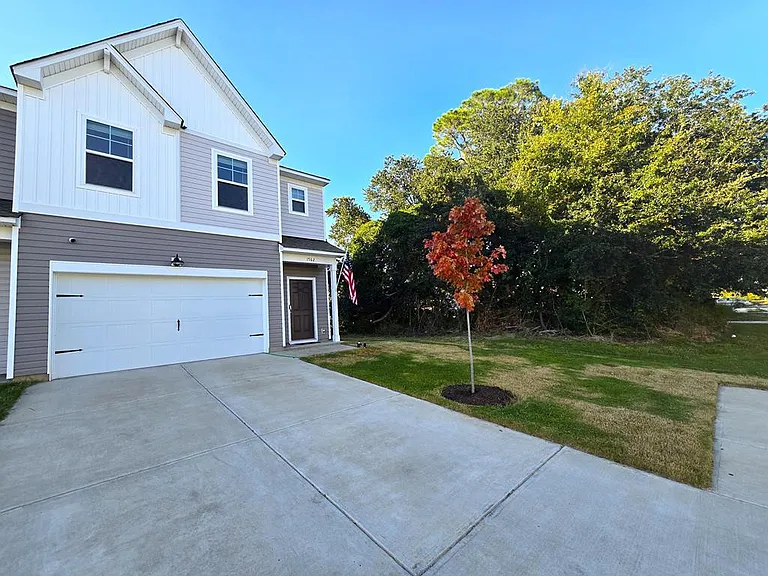 1762 Snead Dr — Photo 1