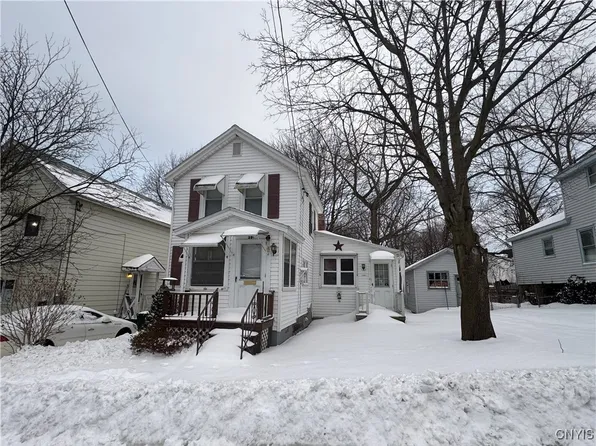 29 1/2 Dublin St, Oswego, NY 13126