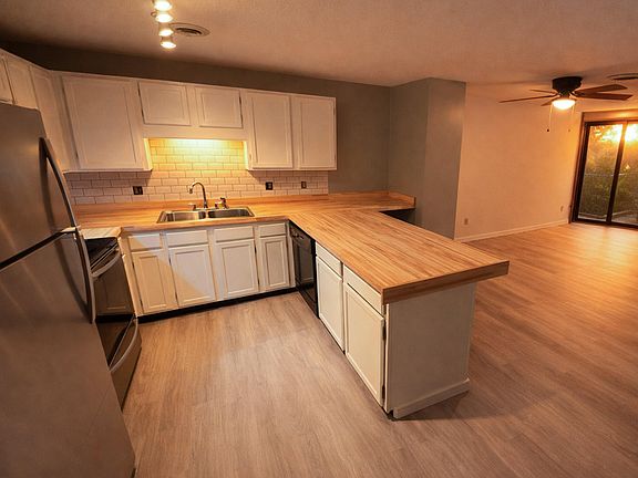2nd image of 112 Franklin Street #B5