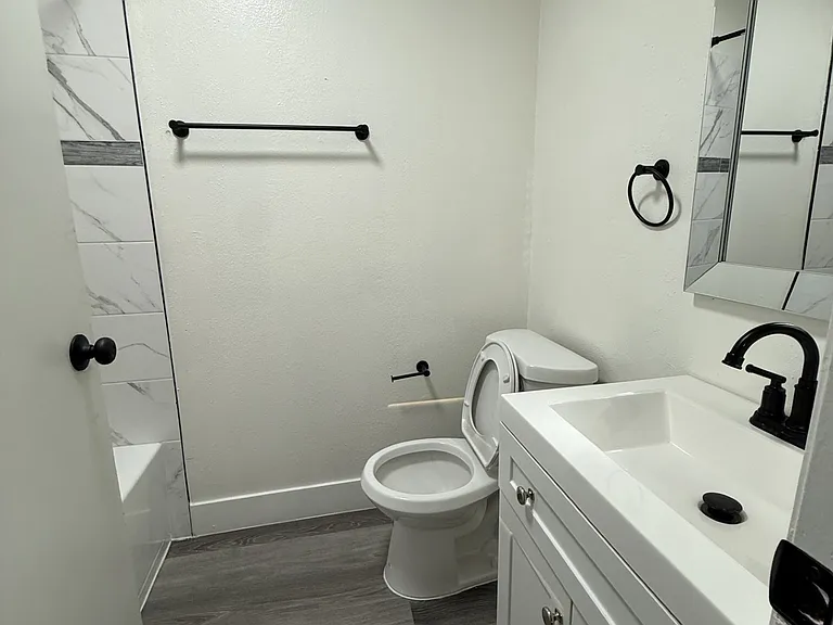 14640 Friar St #4 — Photo 13