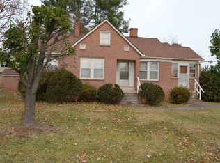 101 Somerset Dr NW, Conover, NC 28613