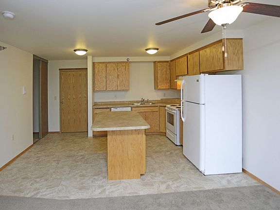 2nd image of 714 20th St NW #9