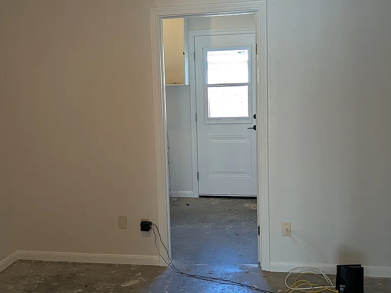 116 Bellair Dr — Photo 40