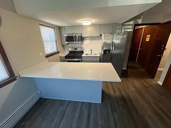 2nd image of 7709 W Marwood Ave APT 1N