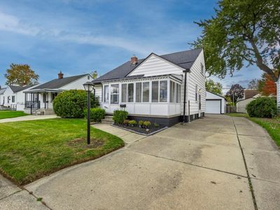 19162 Eastland St, Roseville, MI, 48066