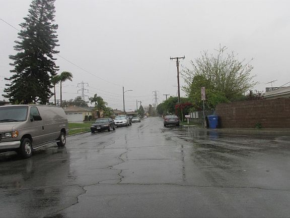 4th image of 7725 Bradwell Ave