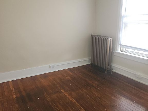 4th image of 510 5th St NW #11078427