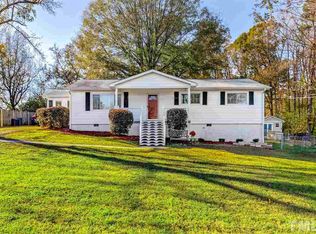 8200 Lakeshore Dr, Garner, NC 27529