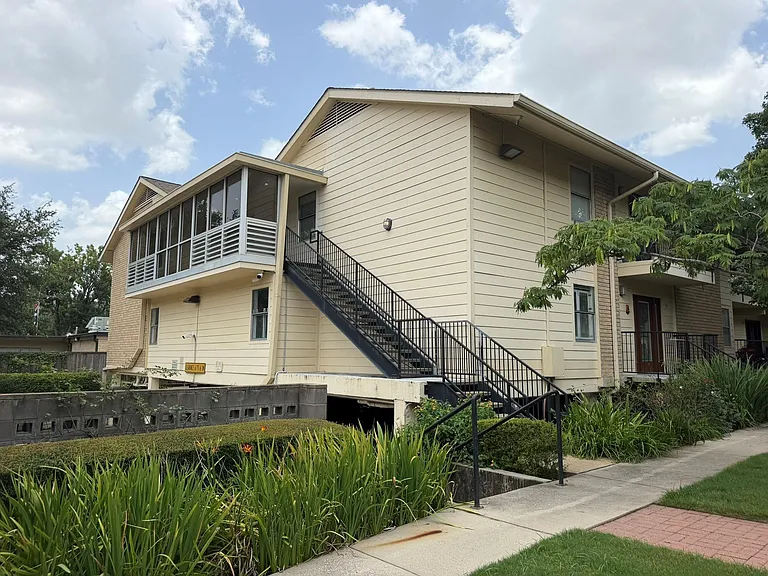 3131 Cummins St #80 — Photo 34
