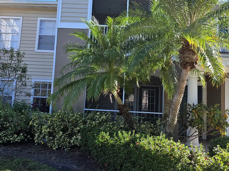 8926 Manor Loop #102 — Photo 30