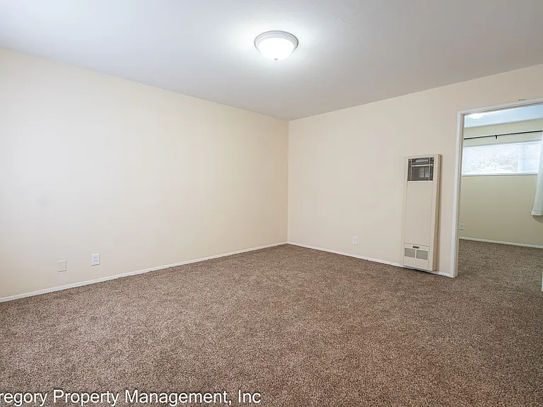 512 Santa Clara — Photo 3