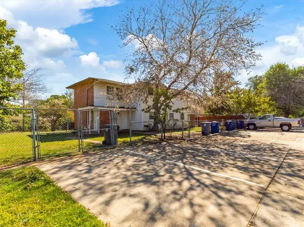 4200 Barksdale Ct, Dallas, TX 75211