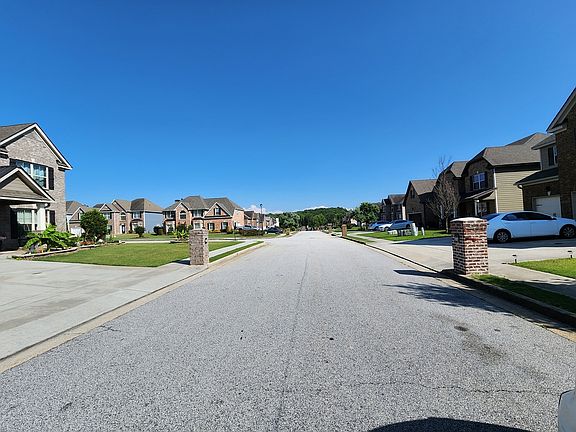 4th image of 574 Georgia Cir