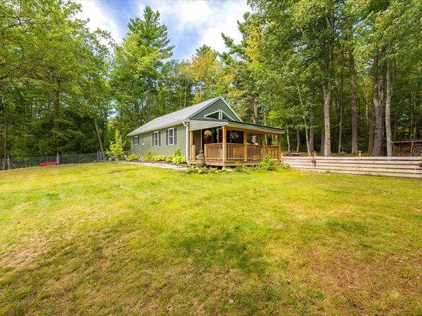 7 1st St, Templeton, MA 01468