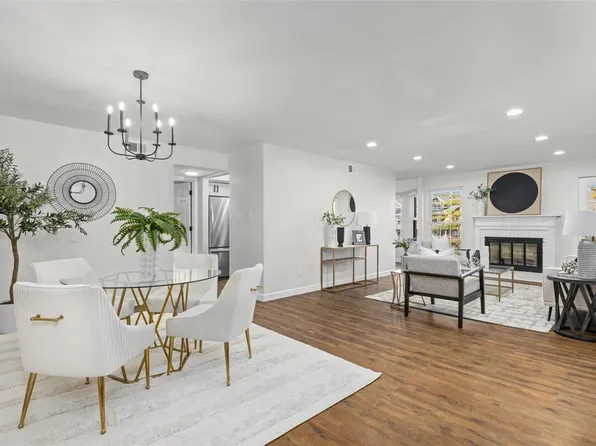 970 N Spoede Rd APT 26, Saint Louis, MO 63146