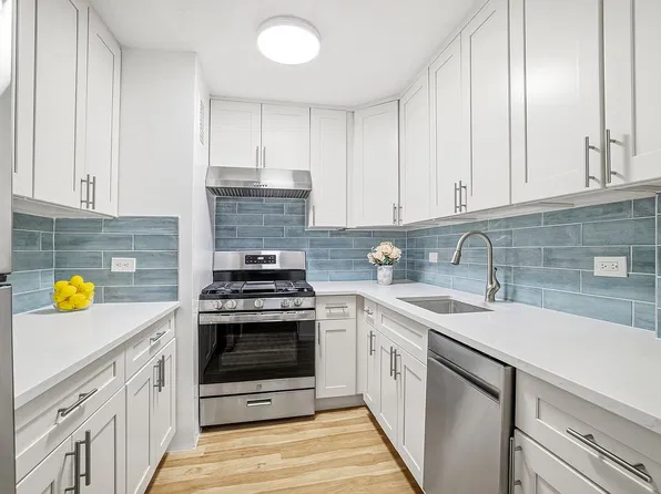 77 Fulton St APT 4N, New York, NY 10038
