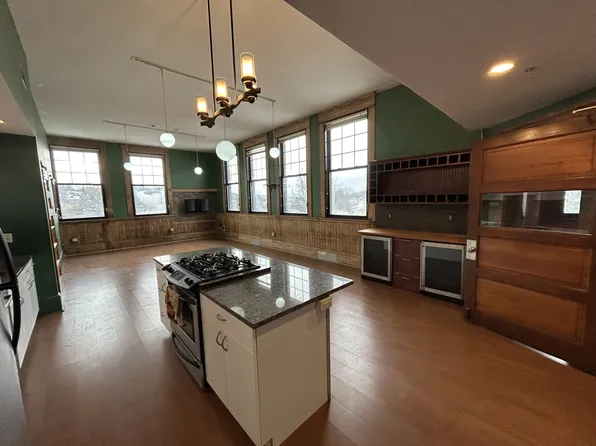 28 Adams St Unit 1-308, Worcester, MA 01604