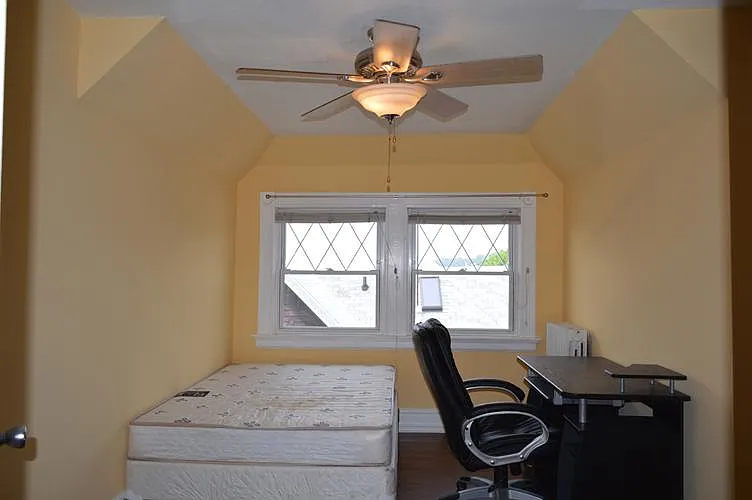 1 bed, $1,425 — Photo 2
