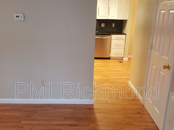 4th image of 1905 Knollwood Dr