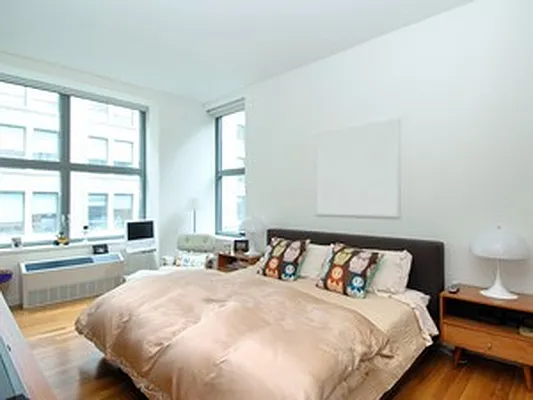 Sold by Corcoran | media 2