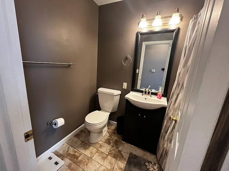 130 S 22nd St #3E — Photo 7