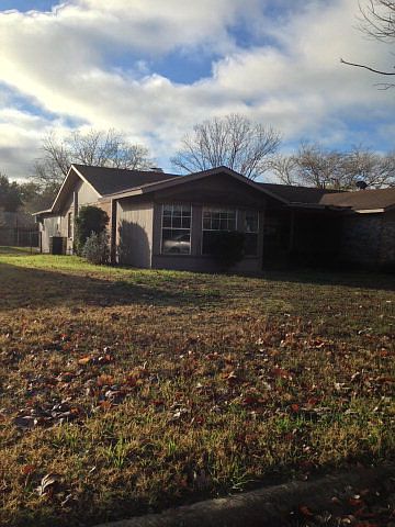 1st image of 117 S Bluebonnet Dr