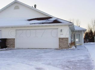 2835 17th Ave S, Grand Forks, ND 58201