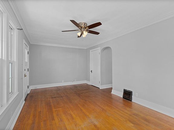 5th image of 4011 McDonald Ave