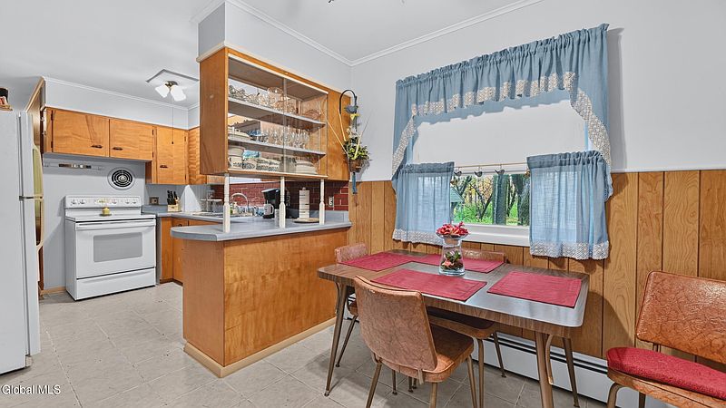 4th image of 114 Knowlton Road