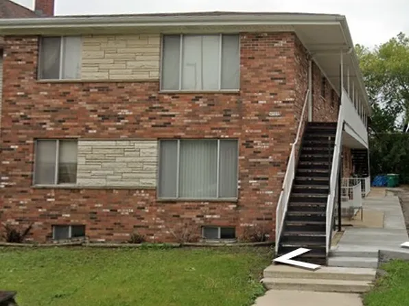 4925 W National Ave APT 6, West Milwaukee, WI 53214