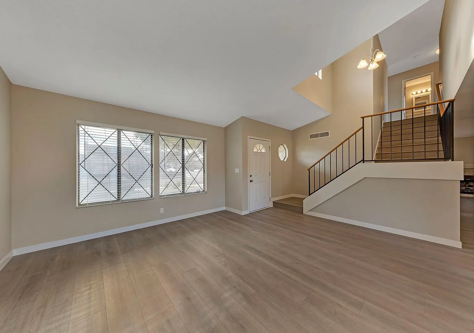 Green Valley Upgraded 2 Story Close To Grade School! — Photo 4