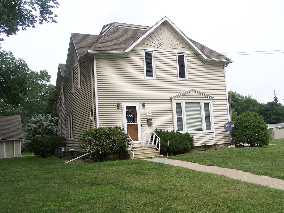 1st image of 2707 6th St