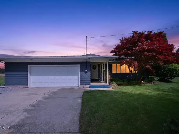 18514 Tontogany Creek Rd, Bowling Green, OH 43402