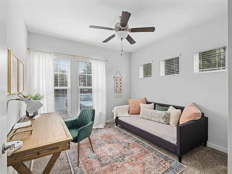Parker Point — Photo 12
