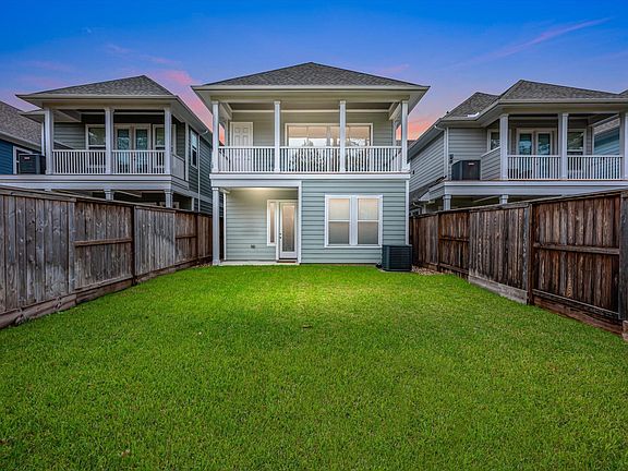 3rd image of 86 Dobbs View Ln