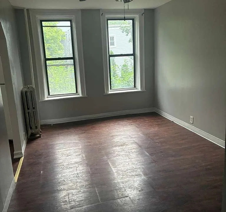 280 Hawthorne Ave #6