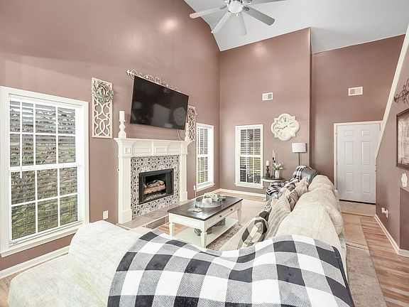 4th image of 1558 Walker Field Rd