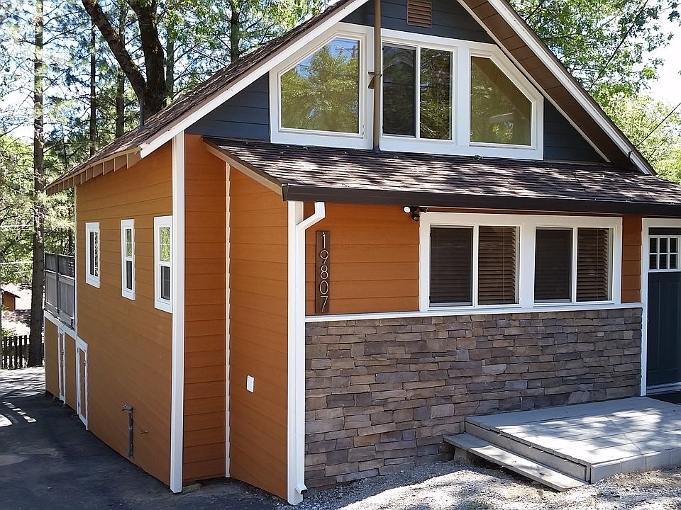 1st image of 19807 Oak Knoll Dr