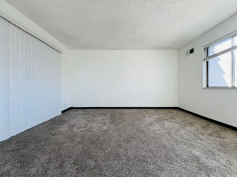 3744 Pilgrim St #A — Photo 8